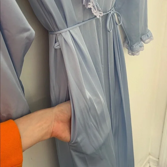 Vintage Lorraine nightie set - Picture 10 of 10